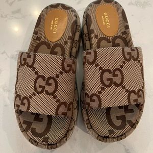 Brand New Gucci platform sandals- NBW. Size 36, perfect condition.